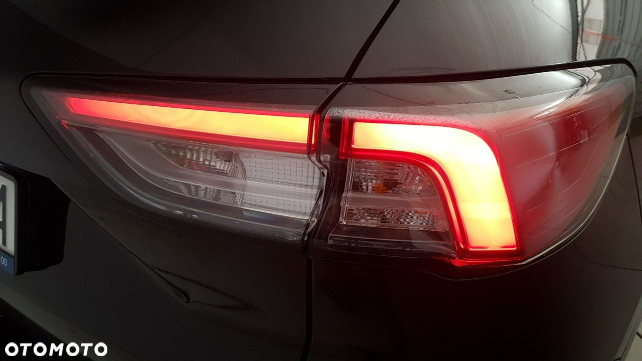 Ford Kuga - 17