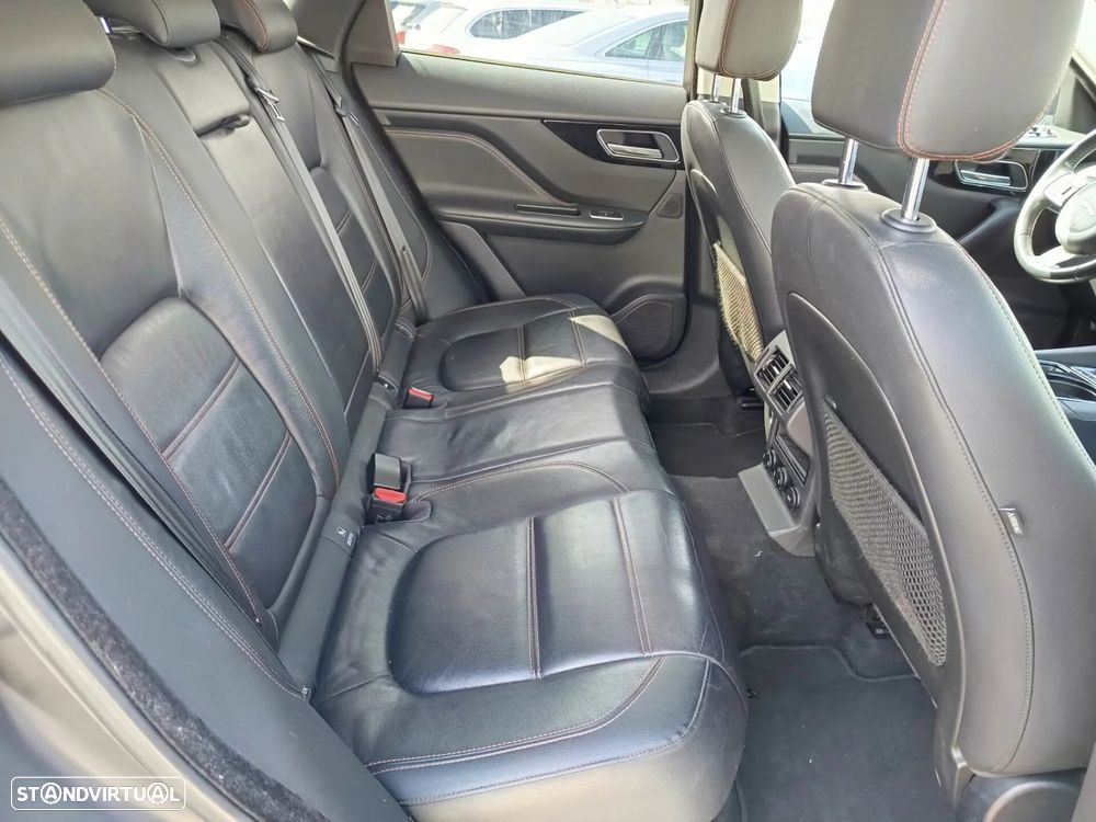 Jaguar F-Pace 2.0 i4D Prestige AWD - 14