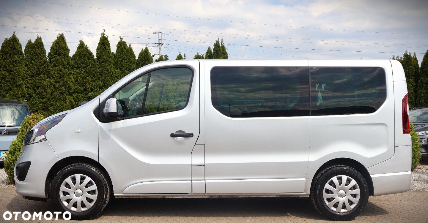 Opel Vivaro - 8