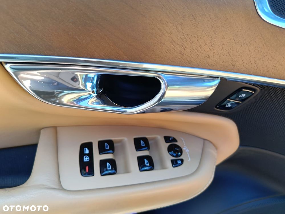 Volvo XC 90 D5 AWD Inscription 7os - 11