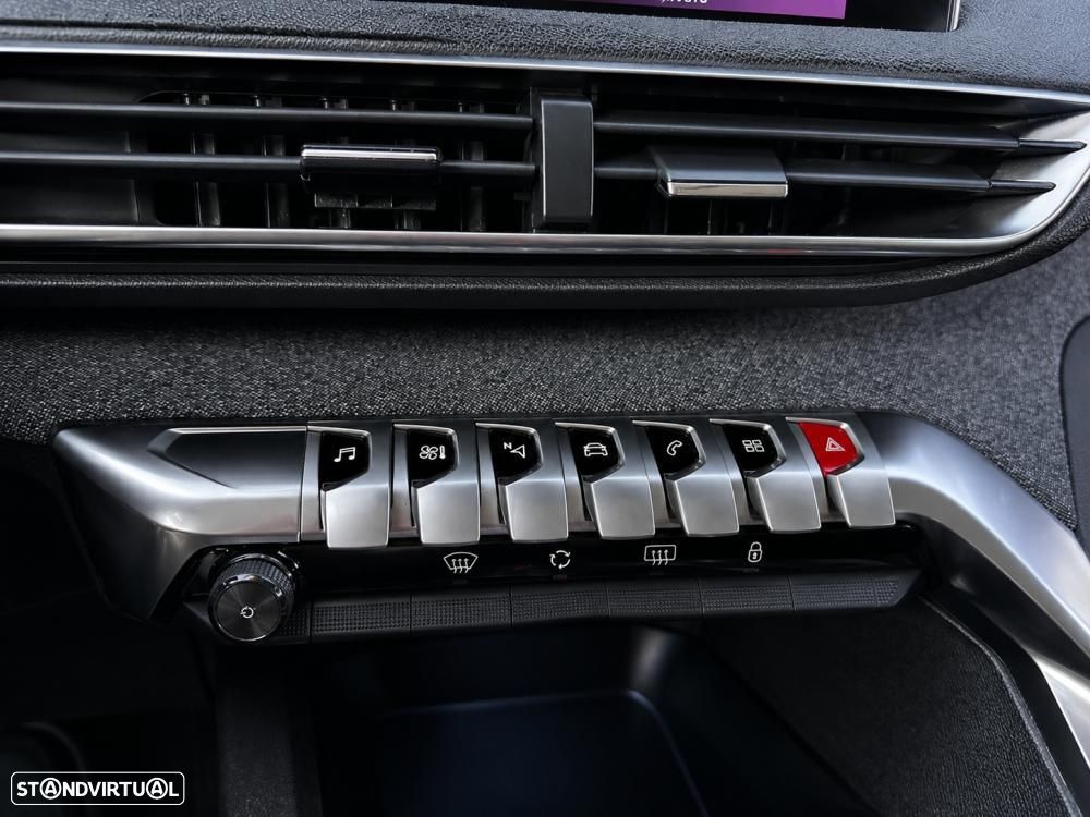 Peugeot 5008 1.5 BlueHDi Allure EAT8 - 34