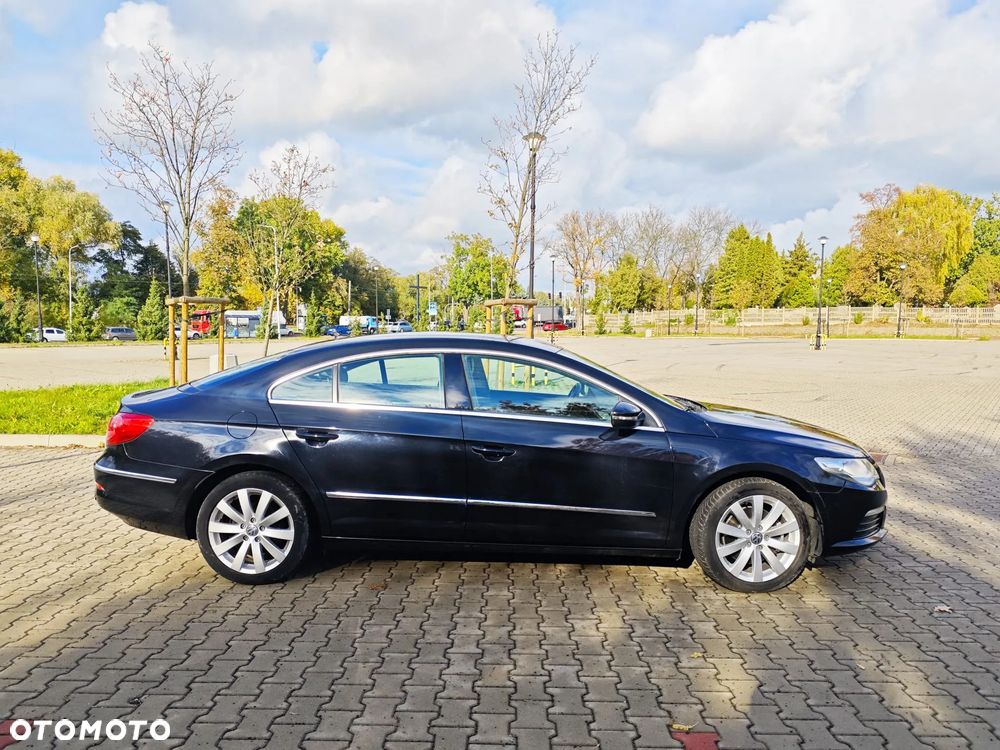 Volkswagen Passat - 16