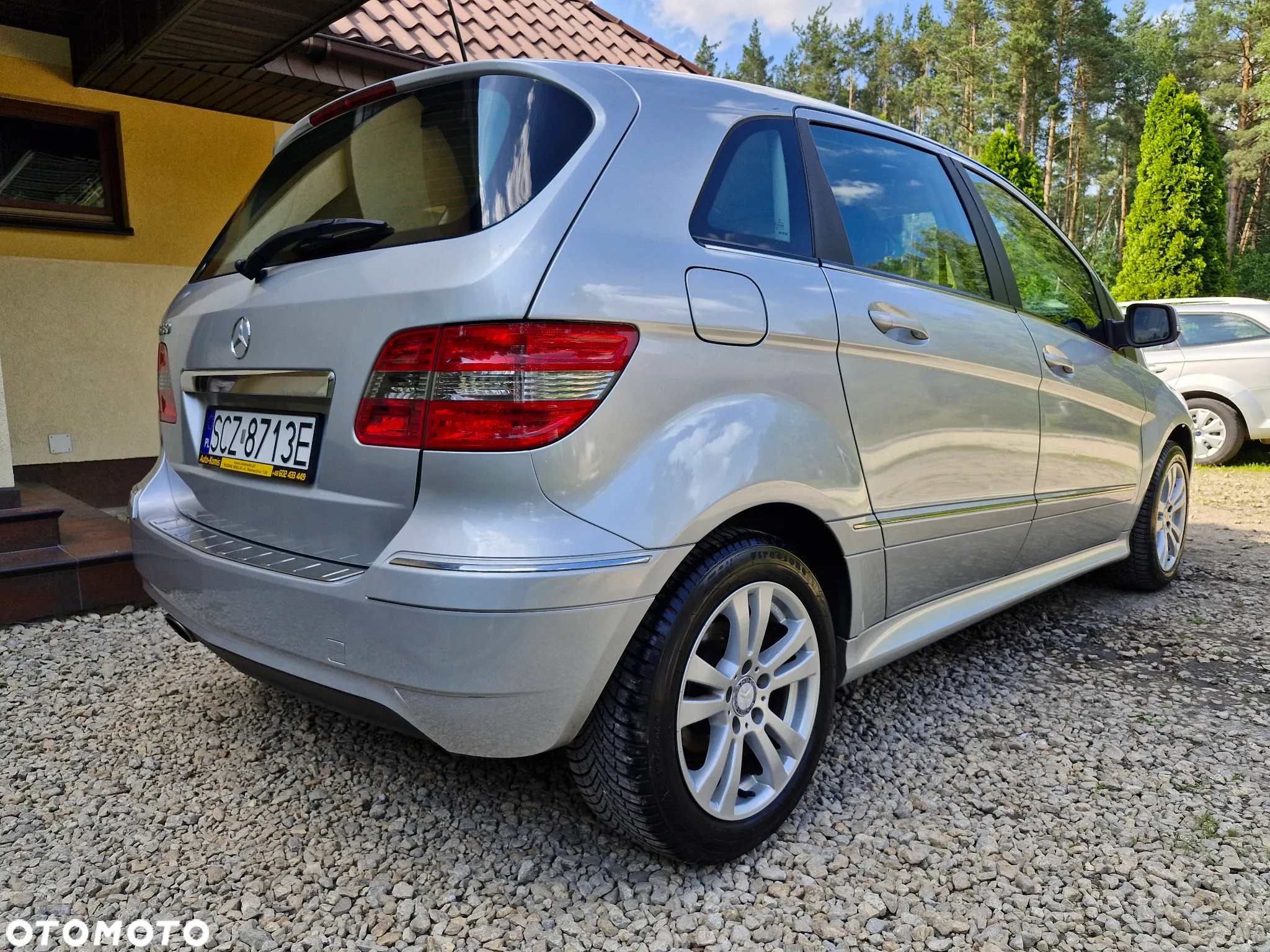 Mercedes-Benz Klasa B 180 BlueEffICIENCY - 18