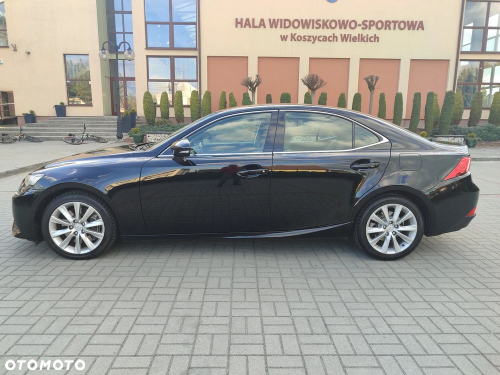 Lexus IS 200t Elite - 11