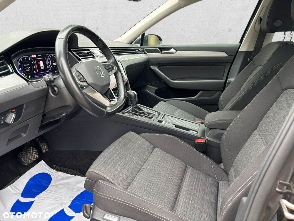 Volkswagen Passat 2022