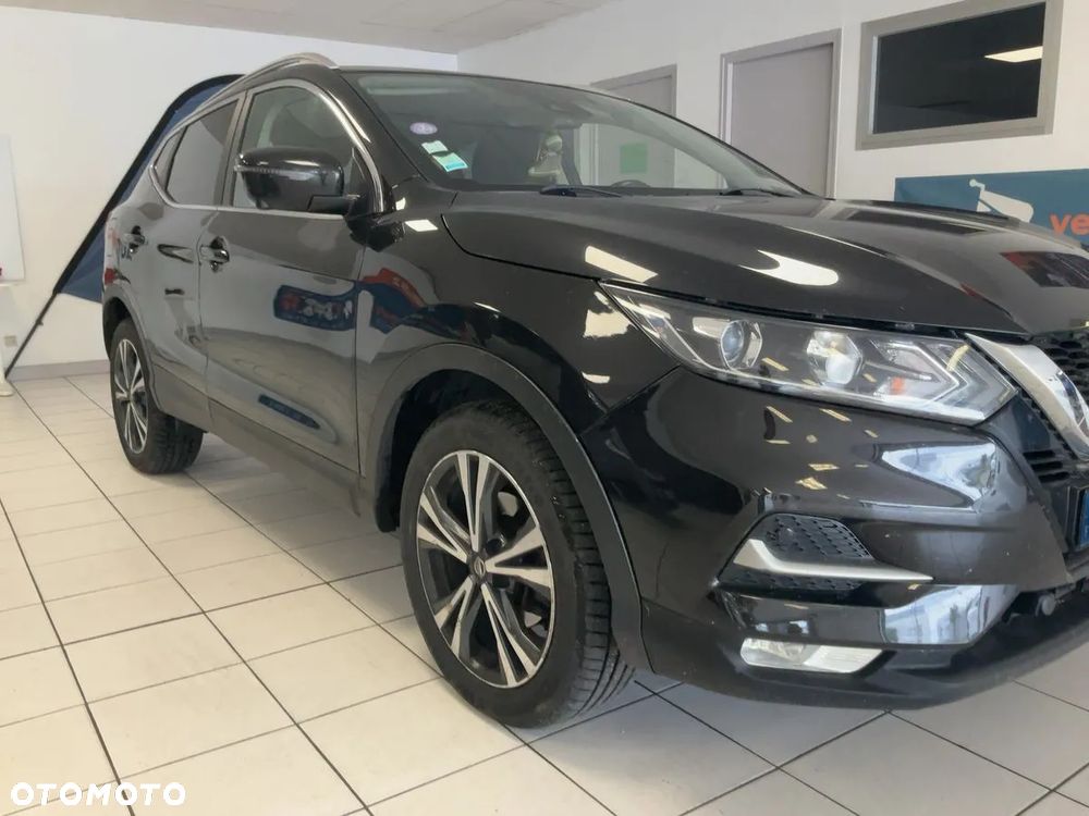 Nissan Qashqai 1.3 DIG-T TEKNA - 2
