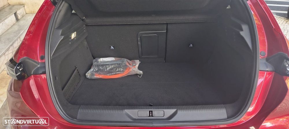 Peugeot 308 1.6 Hybrid GT e-EAT8 - 24
