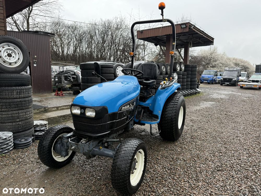 New Holland TC - 24