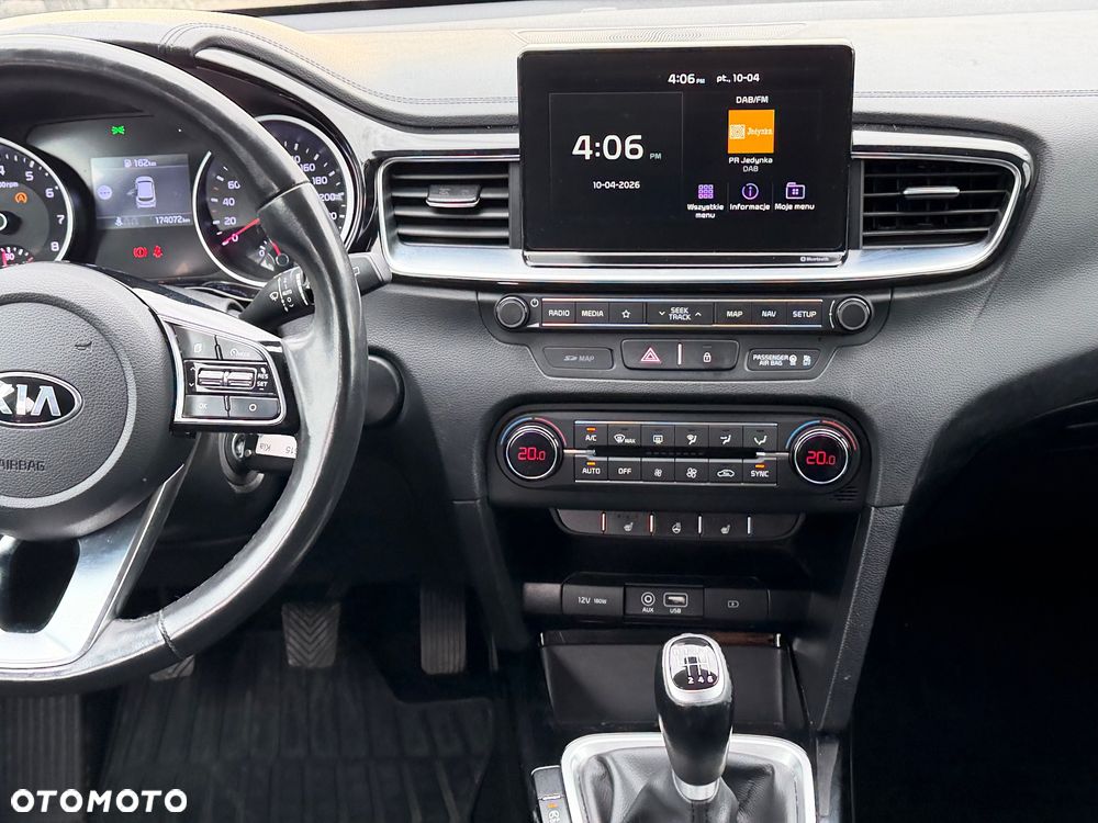 Kia Ceed 1.4 T-GDI OPF Vision - 27