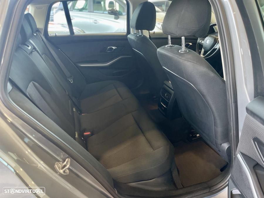 BMW 330 e Corporate Edition Auto - 36
