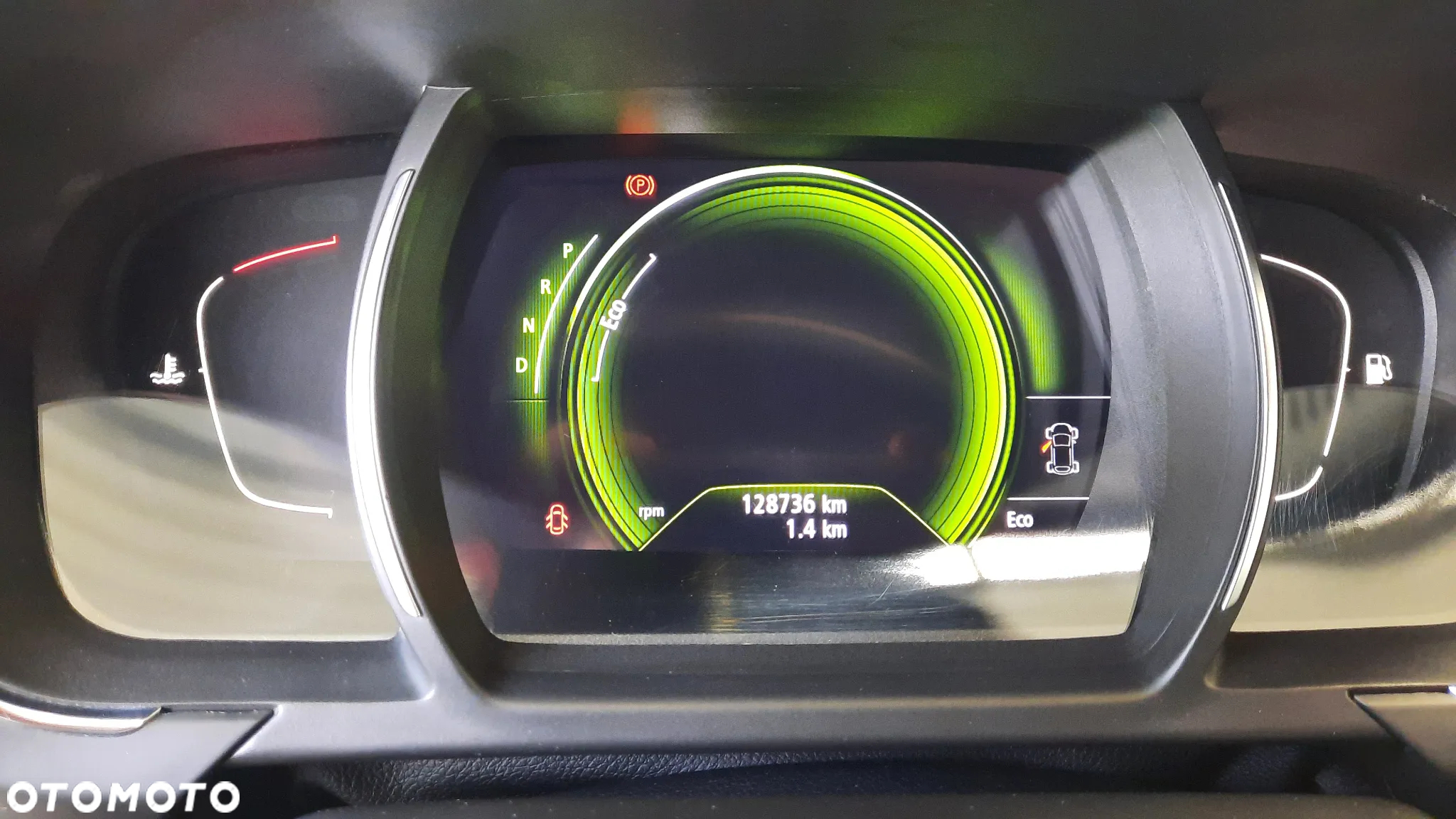Renault Grand Scenic - 19