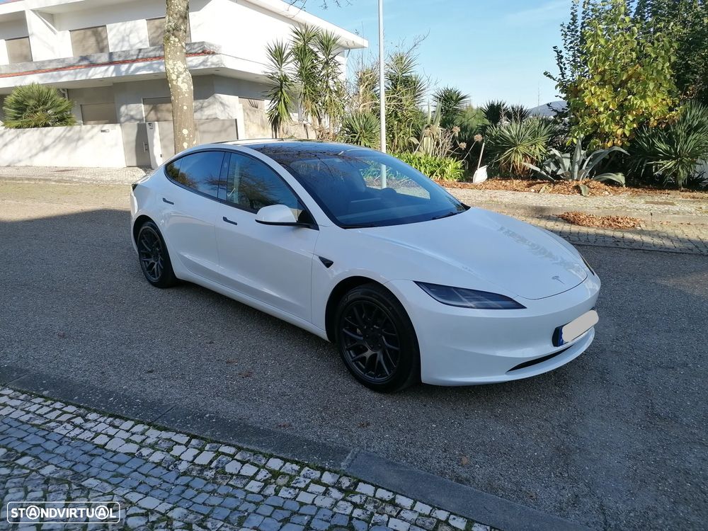 Tesla Model 3 - 2