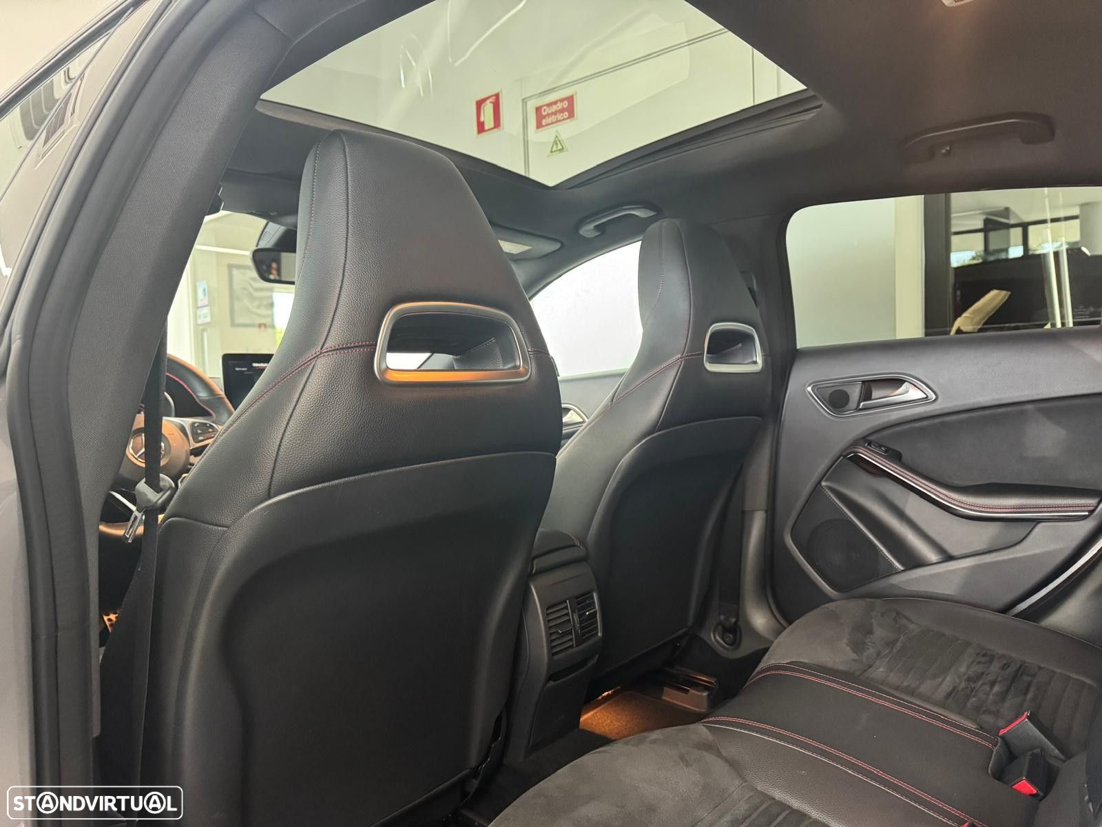 Mercedes-Benz CLA 200 Shooting Brake (CDI) d 7G-DCT AMG Line - 11