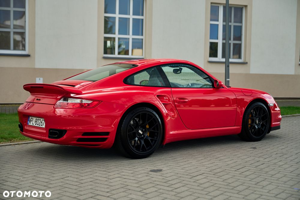 Porsche 911 - 9
