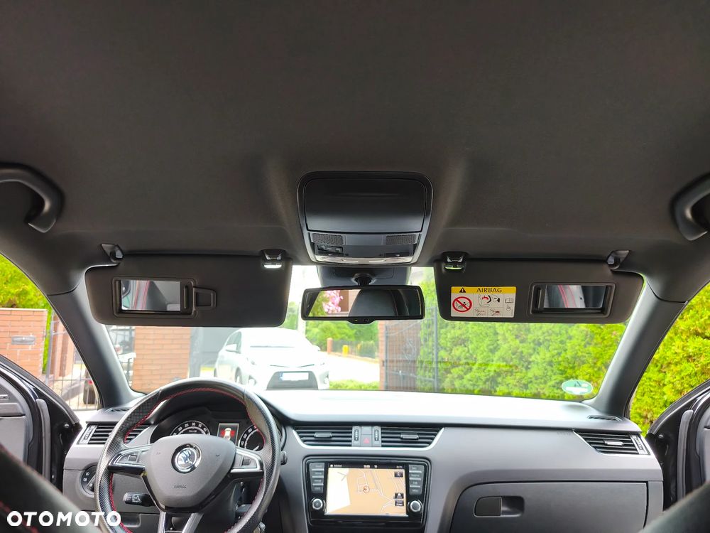 Skoda Octavia 2.0 TDI DSG RS - 28