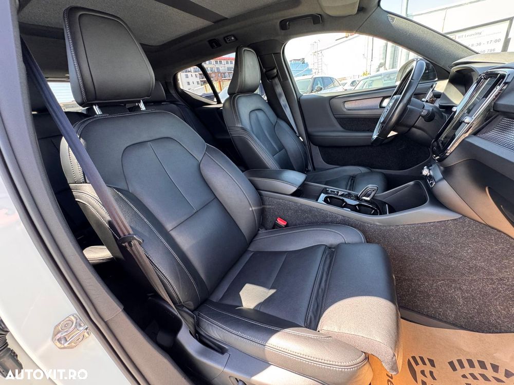 Volvo XC 40 T5 Twin Engine DKG R-Design - 17