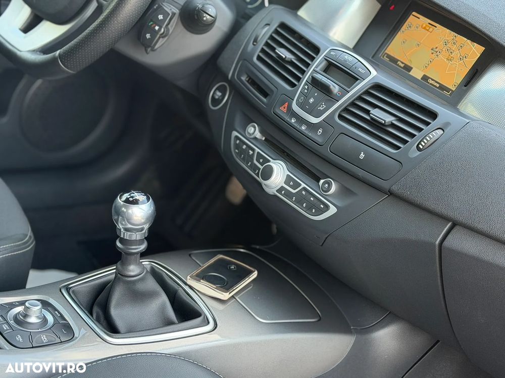 Renault Laguna - 8