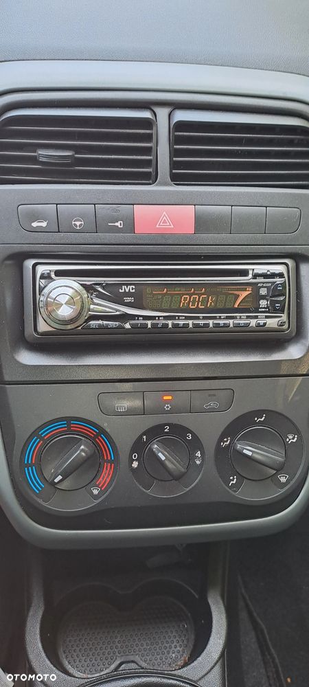 Fiat Grande Punto 1.2 8V - 16