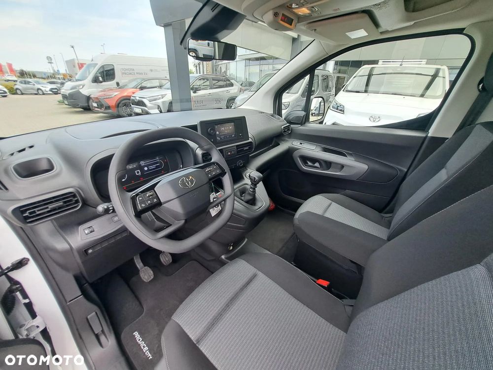 Toyota Proace City Verso 1.5 D-4D Combi - 13