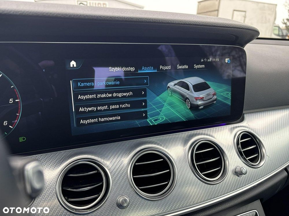 Mercedes-Benz Klasa E - 22