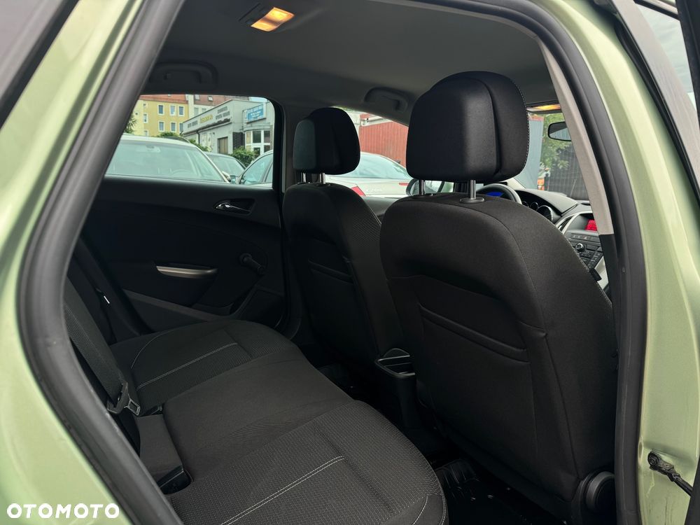Opel Astra 1.4 Turbo 150 Jahre - 28