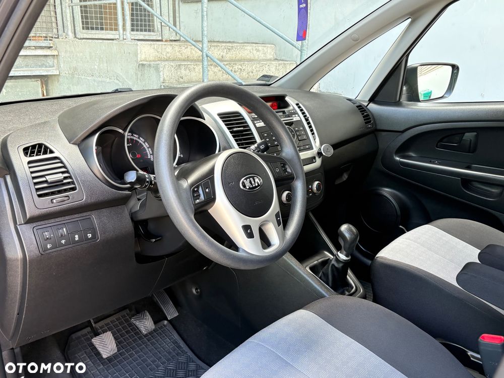 Kia Venga 1.4 L - 12