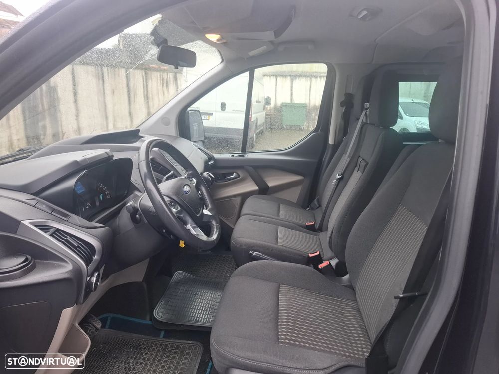 Ford Tourneo Custom 2.2 TDCi H1 - 16