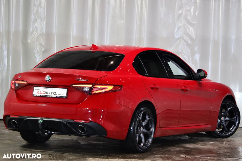 Alfa Romeo Giulia 2.2 AT8-Q4 Veloce - 2