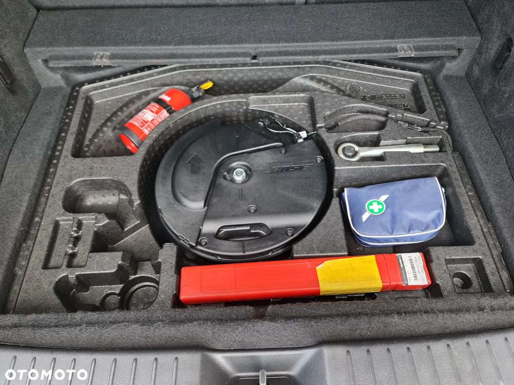 Mazda CX-30 2.0 mHEV Hikari 2WD - 35