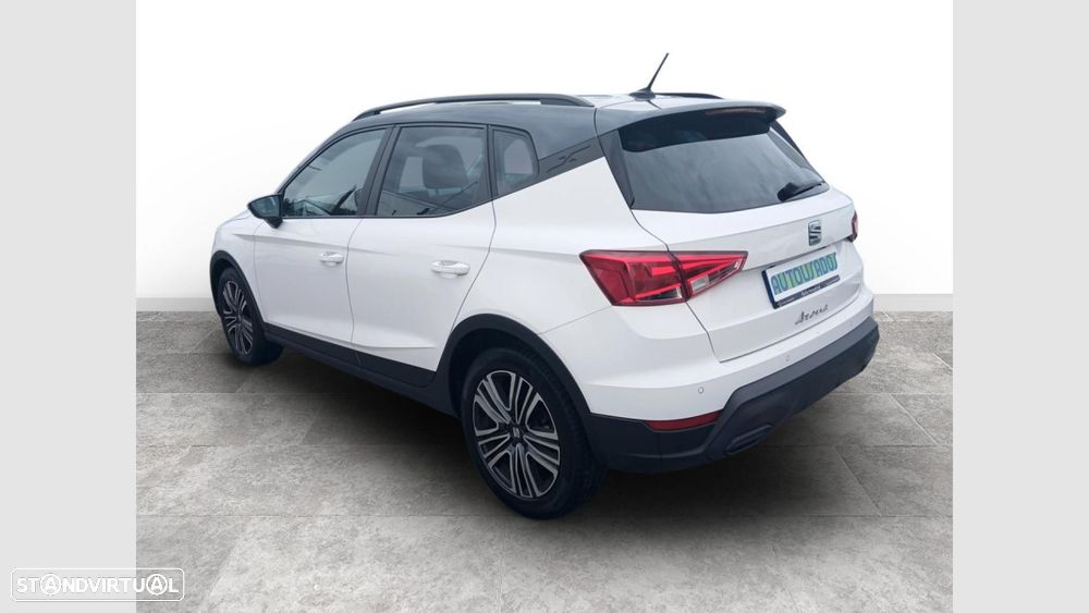 Seat Arona 2022 photo 2
