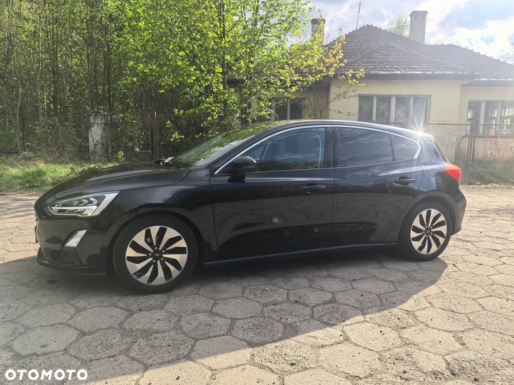 Ford Focus 1.0 EcoBoost STart-Stopp-System TITANIUM - 4