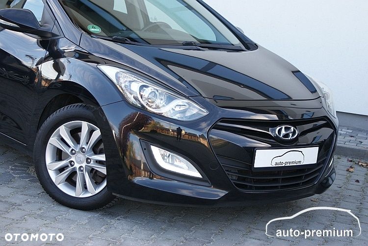 Hyundai i30 1.6 CRDi Fifa World Cup Edition - 39