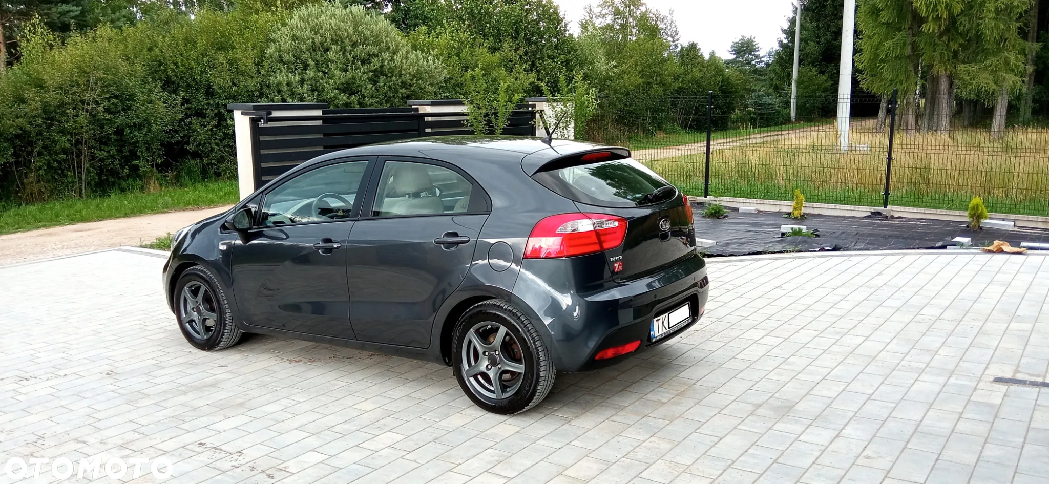 Kia Rio - 6