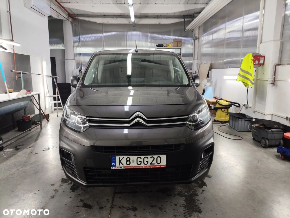 Citroen Berlingo 2023 photo 2