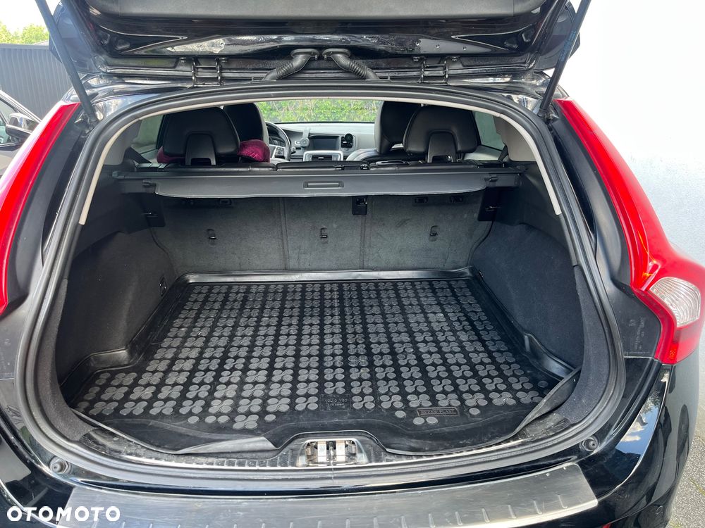 Volvo V60 T5 Drive-E Momentum - 10