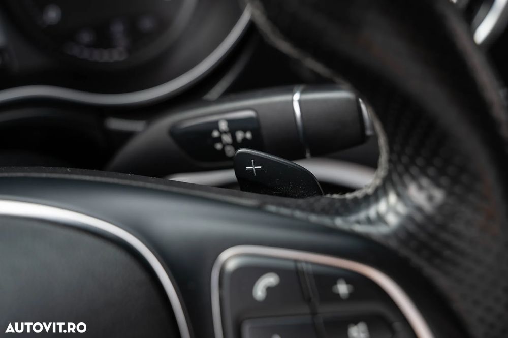 Mercedes-Benz V 220 d Lang 9G-TRONIC - 27