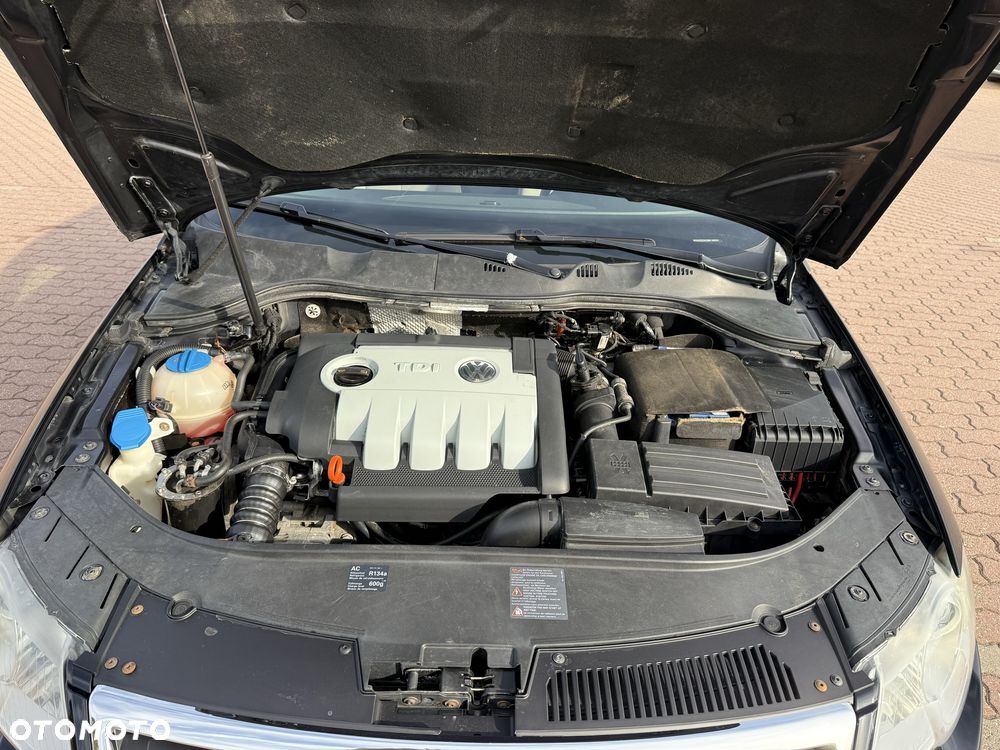 Volkswagen Passat - 5