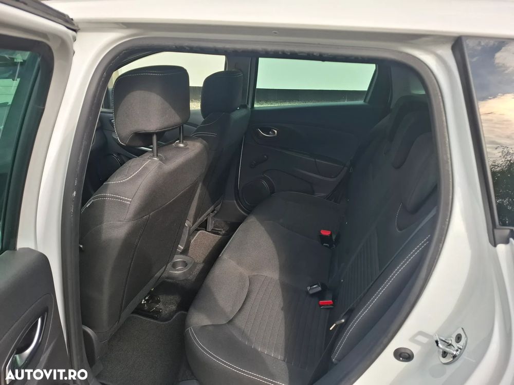 Renault Clio 1.2 16V Luxe Dynamique - 9