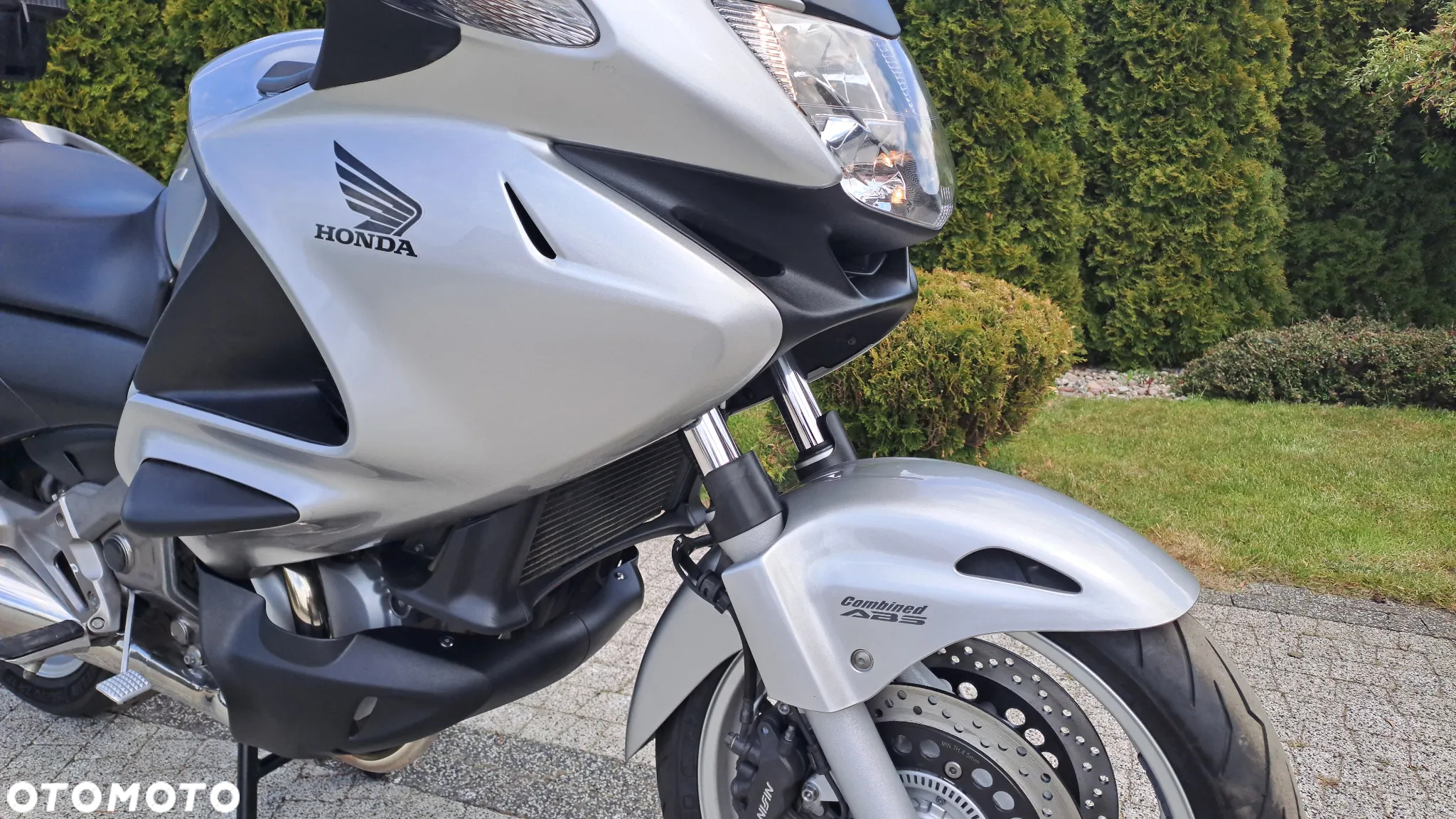 Honda NT - 13