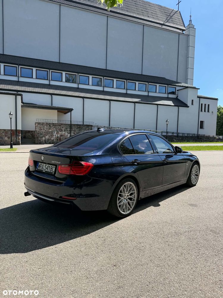BMW Seria 3 320d Efficient Dynamics - 9