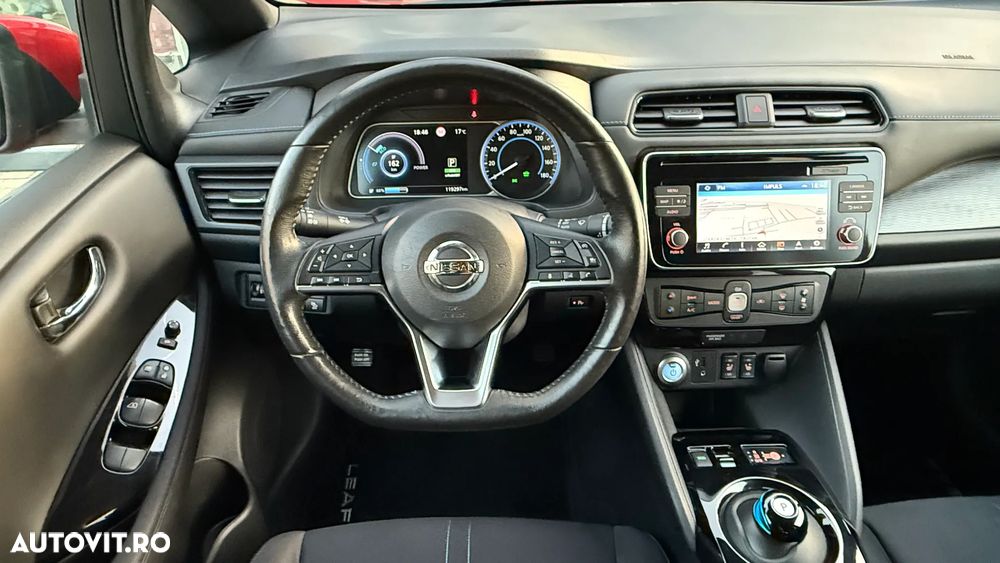 Nissan LEAF 40 kWh N-Connecta - 12