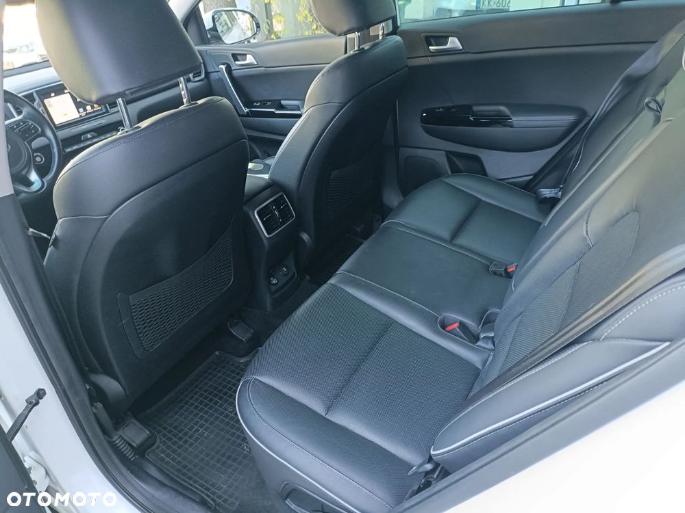 Kia Sportage 1.6 T-GDI Business Line 2WD - 24