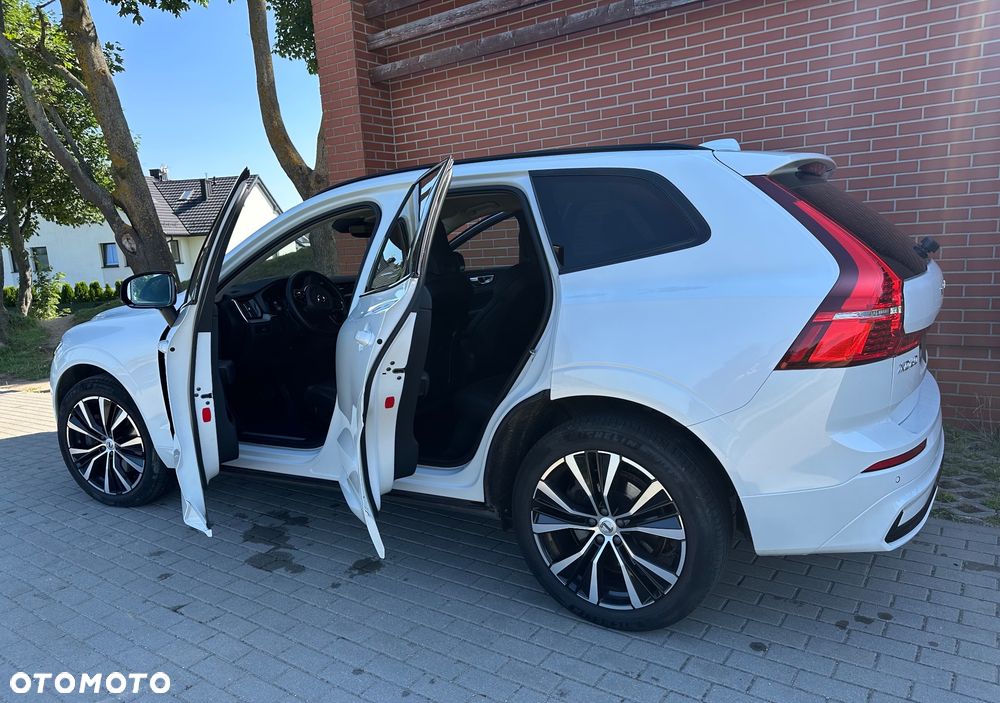 Volvo XC 60 B5 B AWD Plus Dark - 12