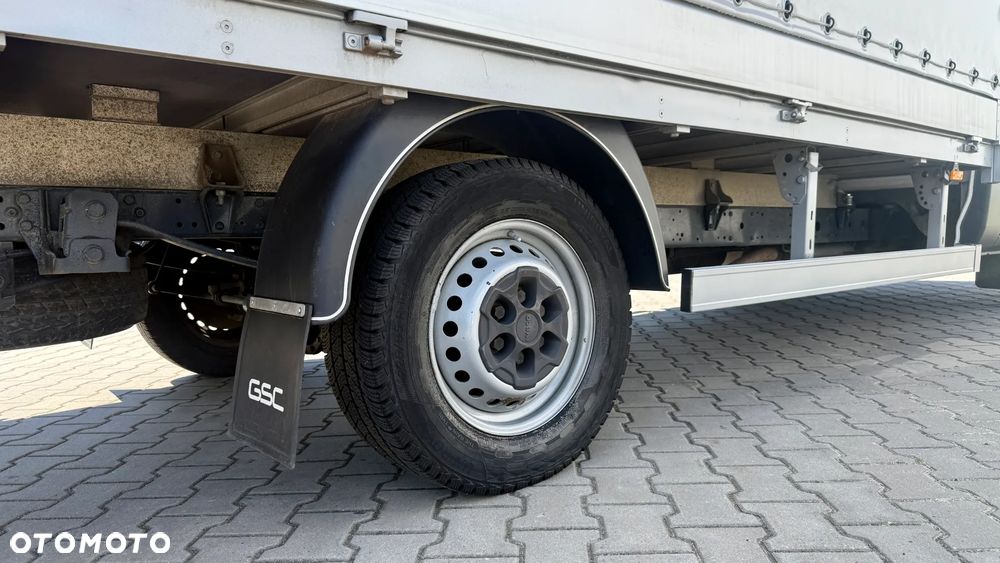Iveco Daily 35S15 2.3 Diesel 150 KM MT6 Plandeka 8EP - 24
