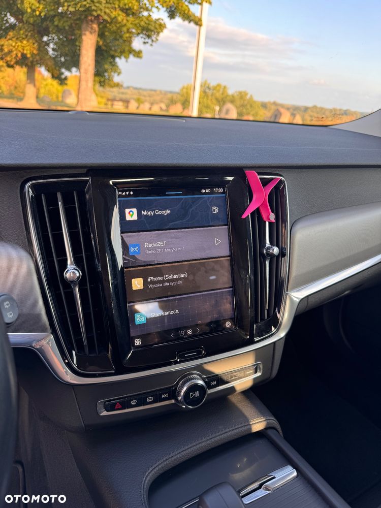 Volvo V90 D4 SCR AWD Momentum Pro - 19