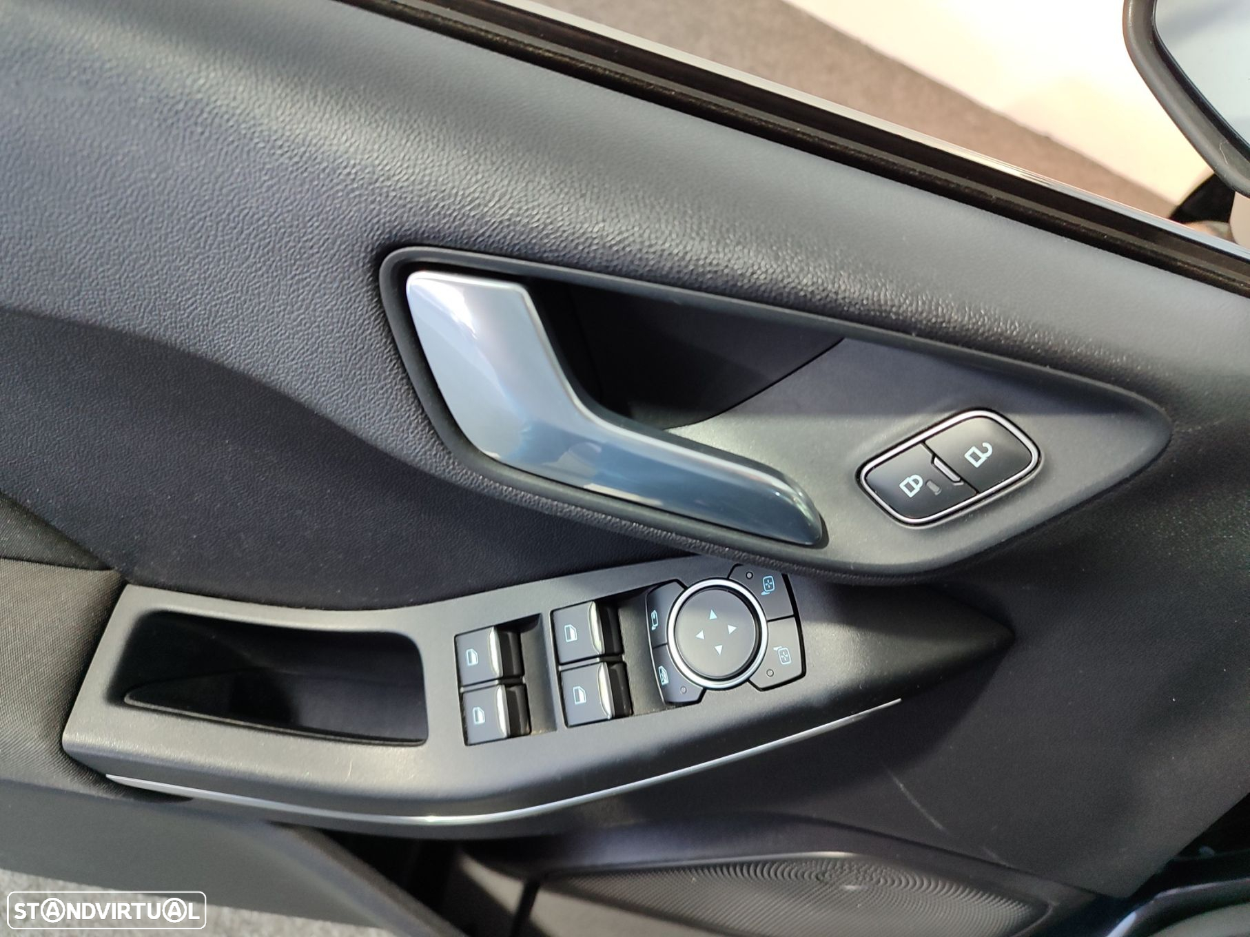 Ford Fiesta 1.0 EcoBoost ST-Line - 36