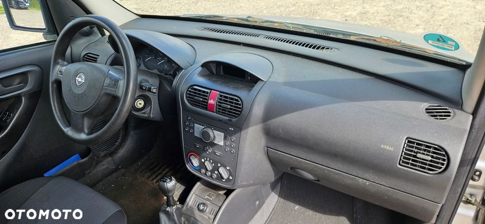 Opel Combo Tour Enjoy - 23