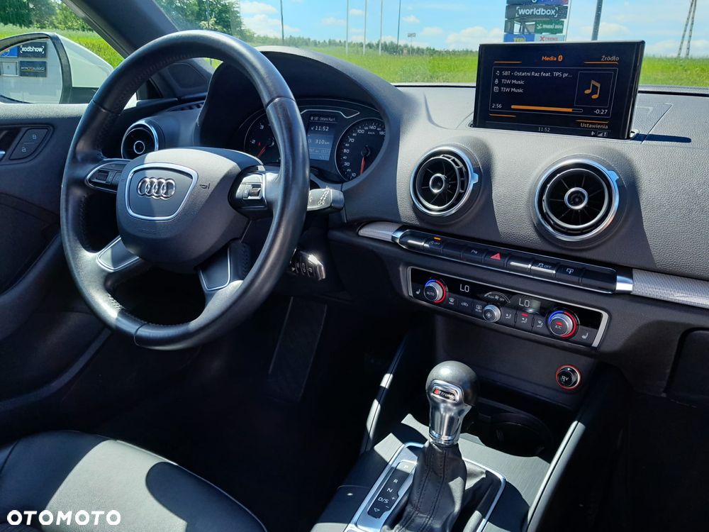 Audi A3 Sportback 2.0 TDI Ambiente S tronic - 10