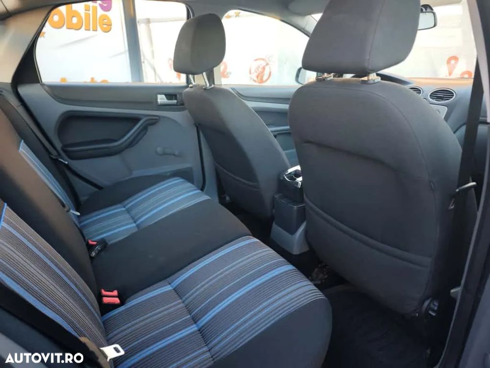 Ford Focus 1.6 Ti-VCT Trend - 14