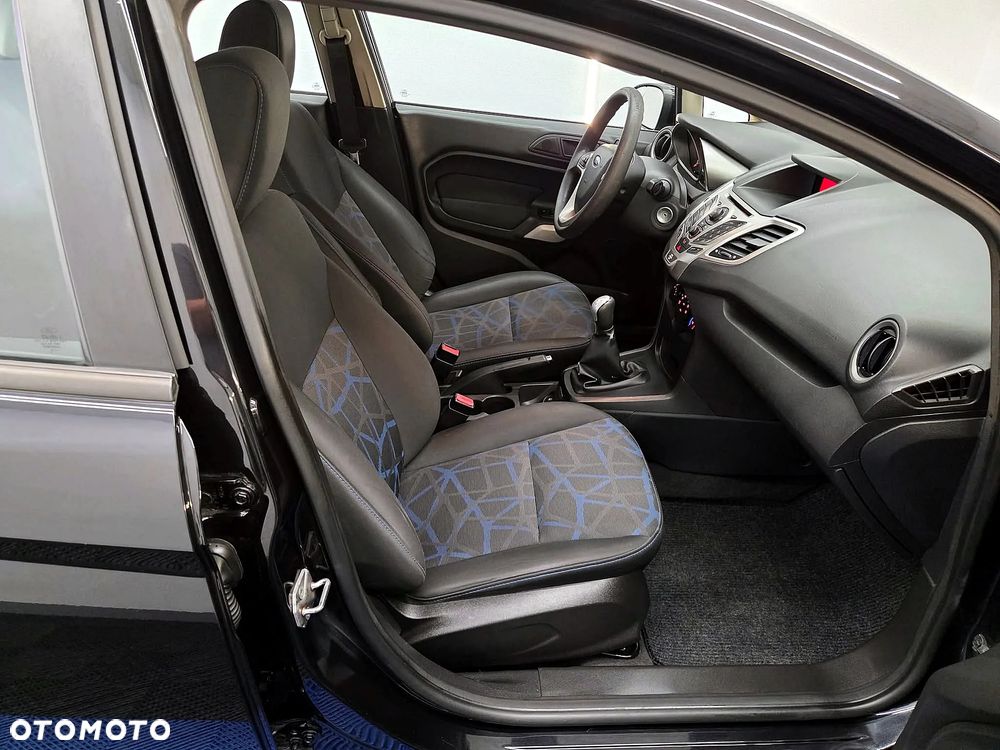 Ford Fiesta 1.6 Ti-VCT Titanium - 16